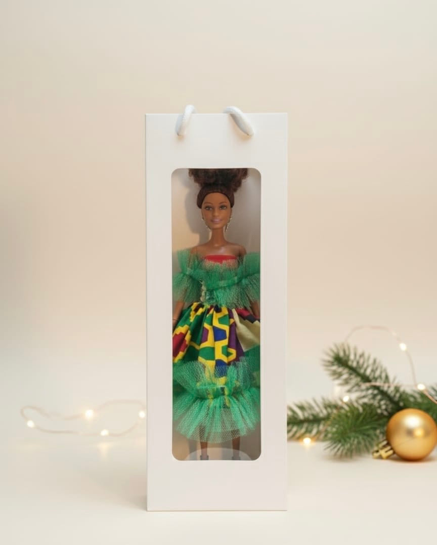 💚 Poupée Vert Prestige – Édition Spéciale Noël