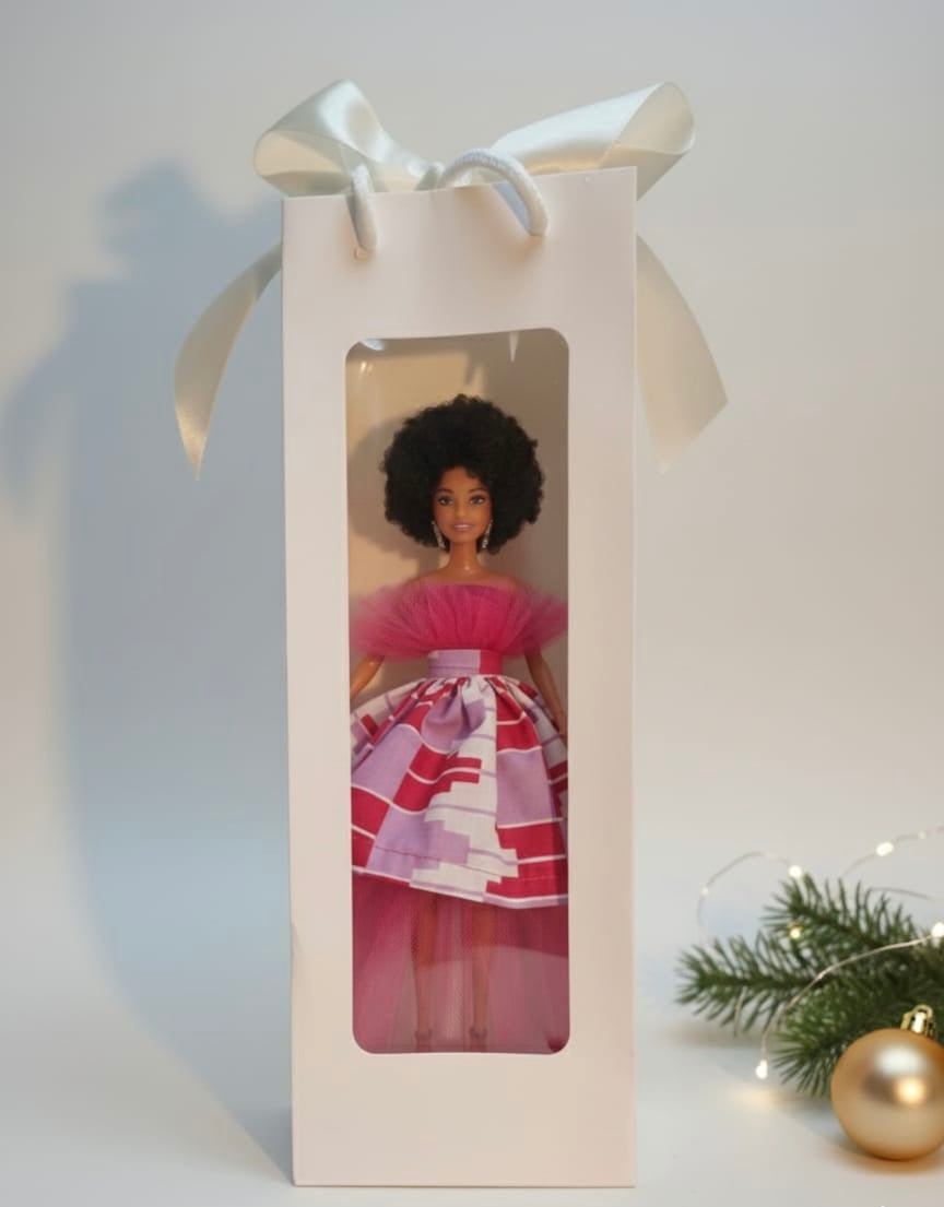 Poupée Rose Élégance – Édition Spéciale Noël